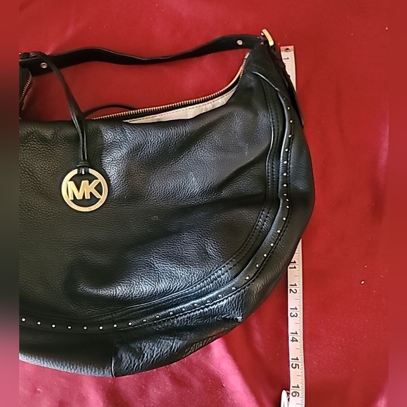 Michael Kors  Leather Black Shoulder PursePre-owned  signs of wear - Picture 5 of 8